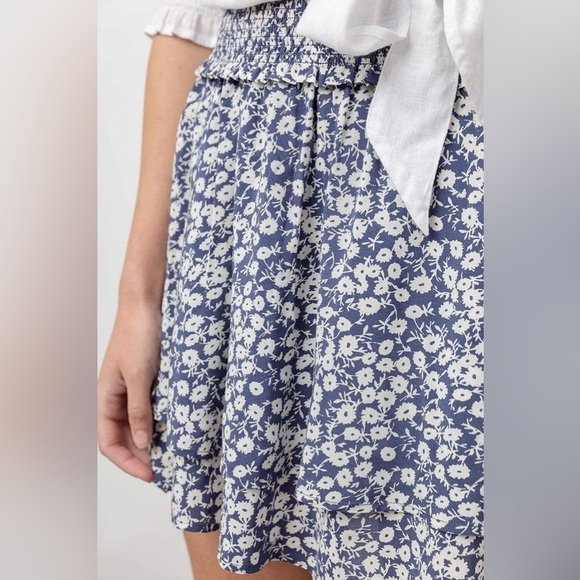 Rails Addison Ruffle Smocked Mini Skirt in Navy Camellia Floral Pull On Size XL - Picture 1 of 9